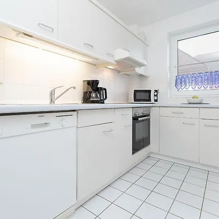 Apartment Seestrasse 56 8 *
