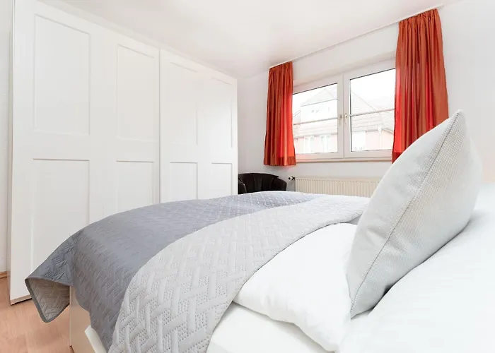 Seestrasse 56 8 公寓 *